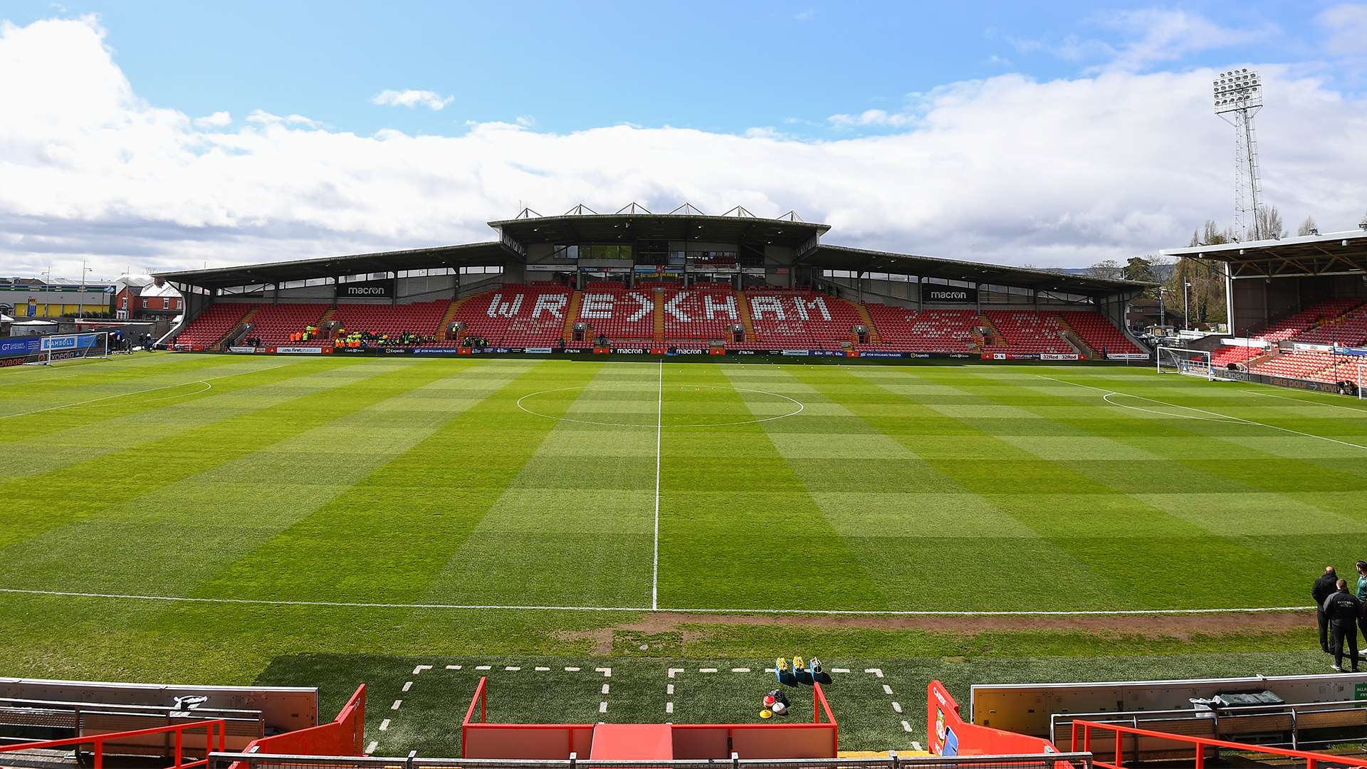 层在讨论姆 层在讨论姆